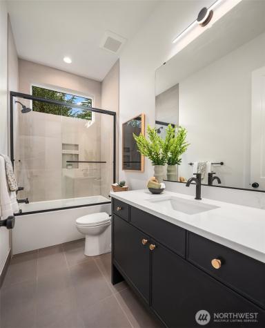1917 166th Place NE Bellevue WA 98008