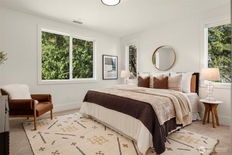 1917 166th Place NE Bellevue WA 98008