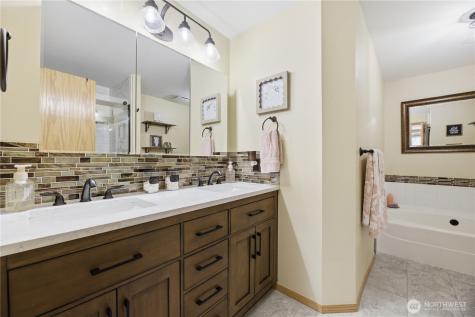 19412 110th Avenue Court E Graham WA 98338
