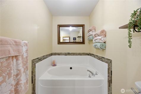 19412 110th Avenue Court E Graham WA 98338