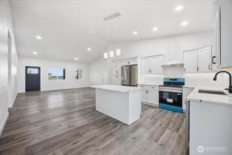 320 Victoria Street Sunnyside WA 98944