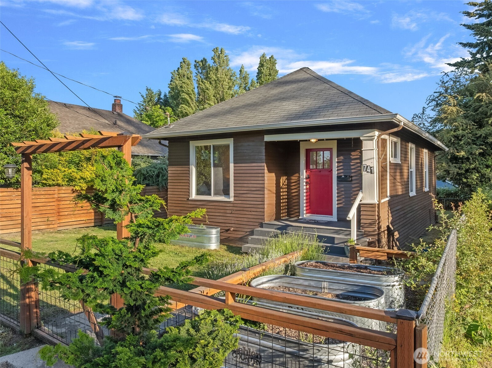 741 S Henderson Street Seattle WA 98108