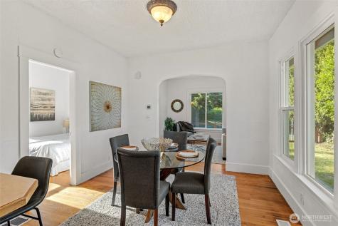 741 S Henderson Street Seattle WA 98108