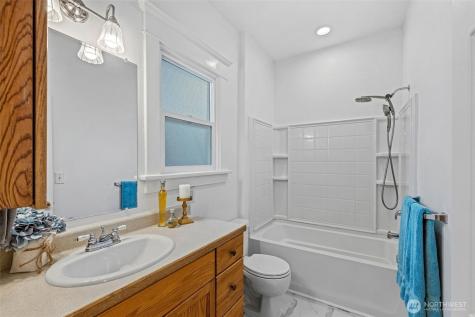 741 S Henderson Street Seattle WA 98108