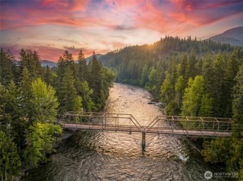 19000 River Road Leavenworth WA 98826