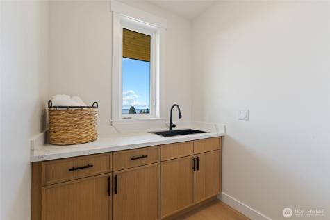 6008 34th Avenue NW Seattle WA 98107