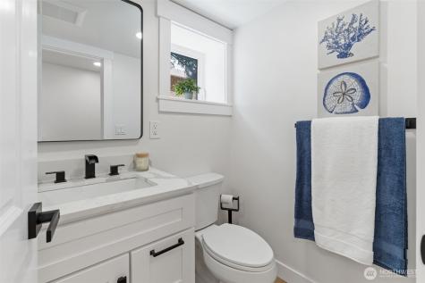 6008 34th Avenue NW Seattle WA 98107
