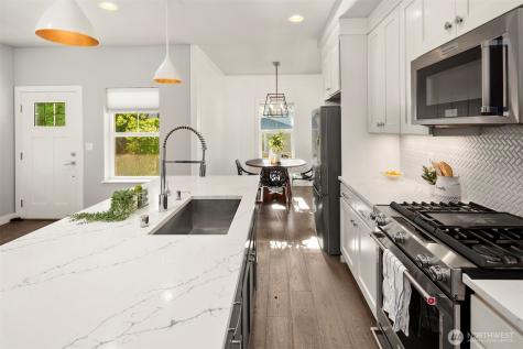 22755 SE 14th Court Sammamish WA 98075