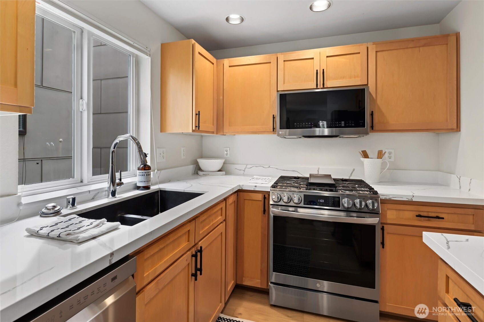 1548 NW 58th Street NW Seattle WA 98107