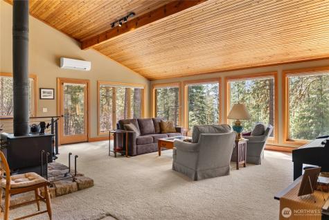 2 Trillium Road Winthrop WA 98862