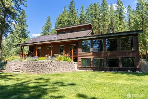 2 Trillium Road Winthrop WA 98862