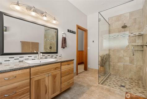 2 Trillium Road Winthrop WA 98862