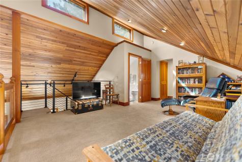 2 Trillium Road Winthrop WA 98862