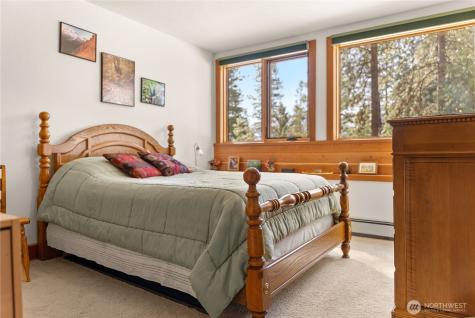2 Trillium Road Winthrop WA 98862