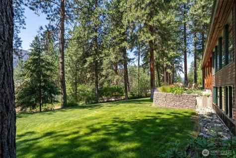 2 Trillium Road Winthrop WA 98862