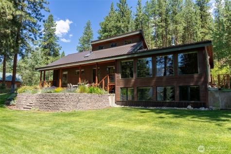 2 Trillium Road Winthrop WA 98862