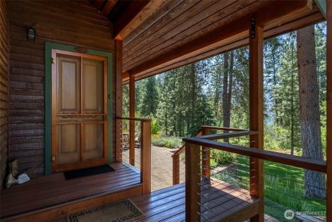2 Trillium Road Winthrop WA 98862