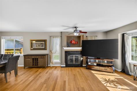 333 Lakeside Drive Sedro Woolley WA 98284