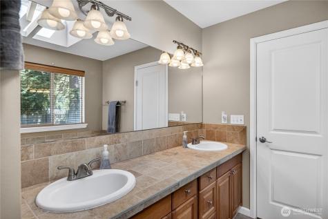 333 Lakeside Drive Sedro Woolley WA 98284