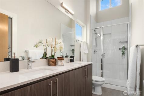 6251 8th Avenue NW Seattle WA 98107