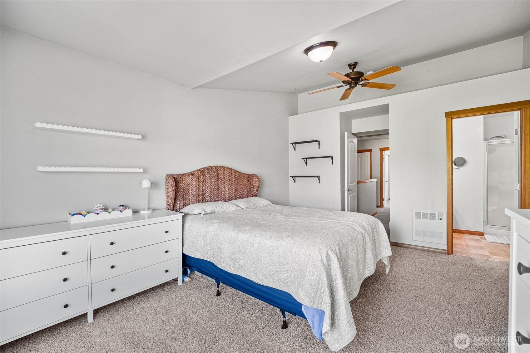 524 Pilchuck Path Everett WA 98201