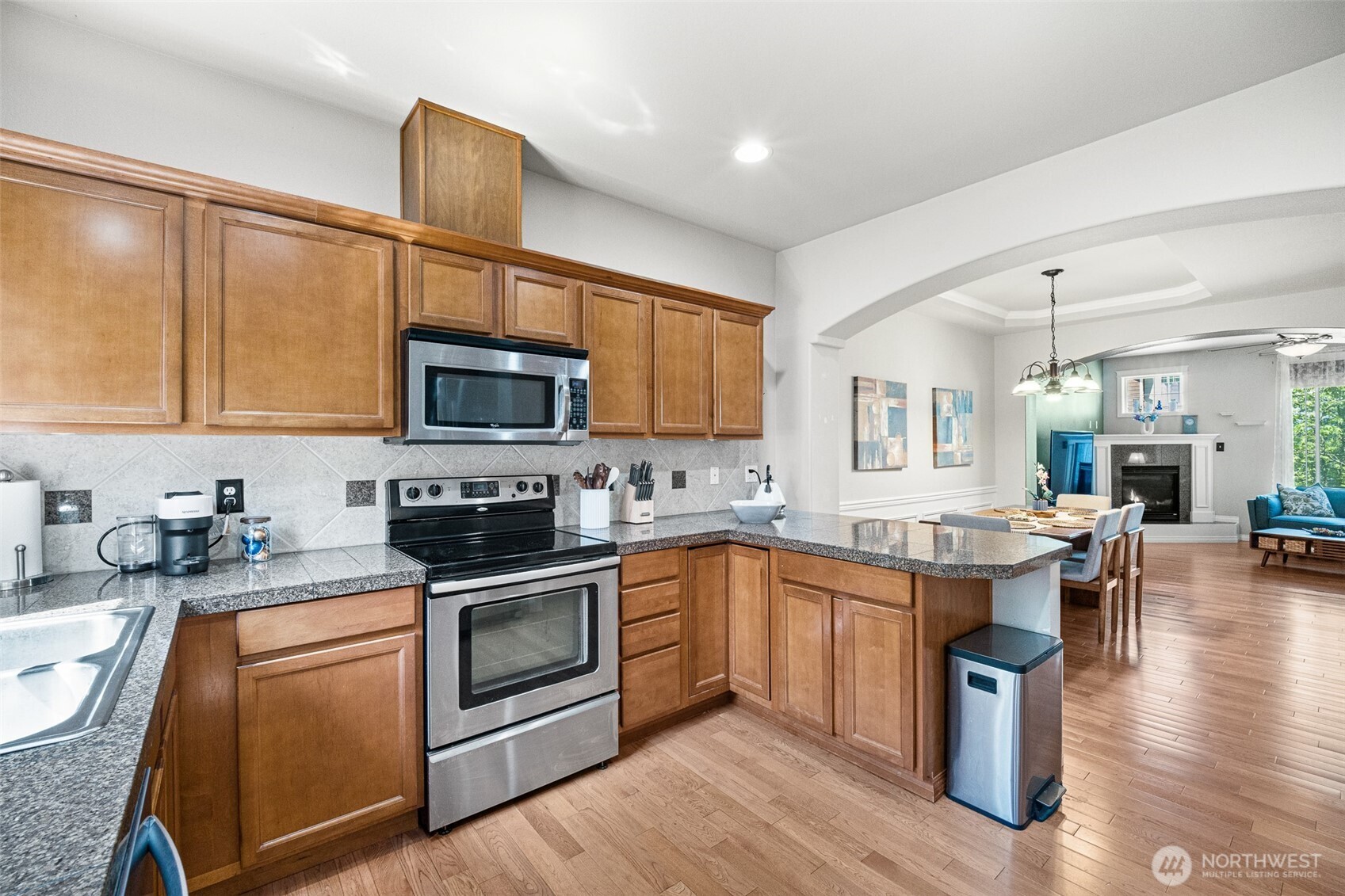 524 Pilchuck Path Everett WA 98201