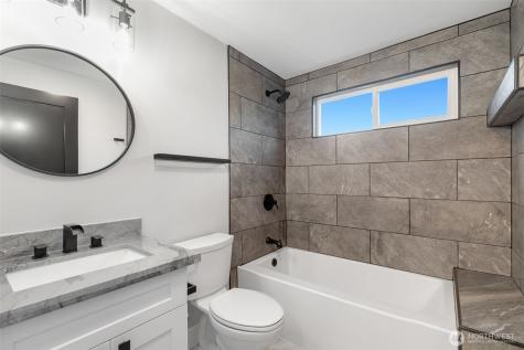 655 Union Ave NE Renton WA 98059