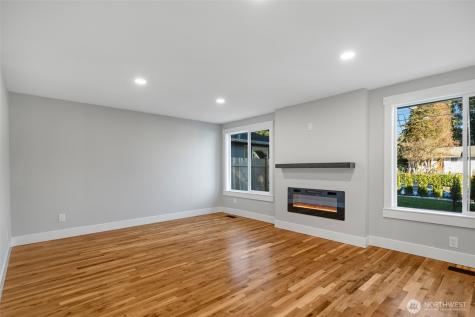 655 Union Ave NE Renton WA 98059
