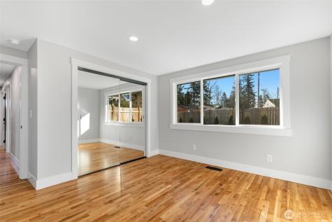 655 Union Ave NE Renton WA 98059