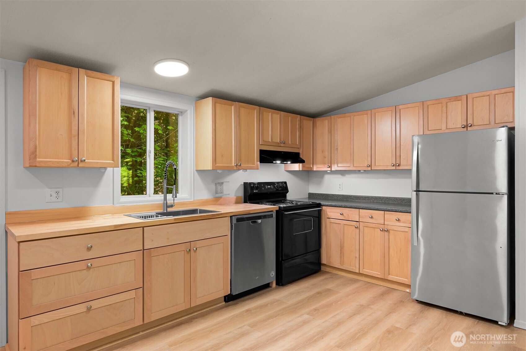8331 Golden Valley Drive Maple Falls WA 98266