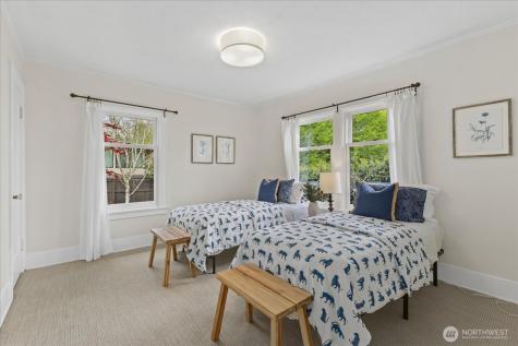 2407 11th Avenue E Seattle WA 98102