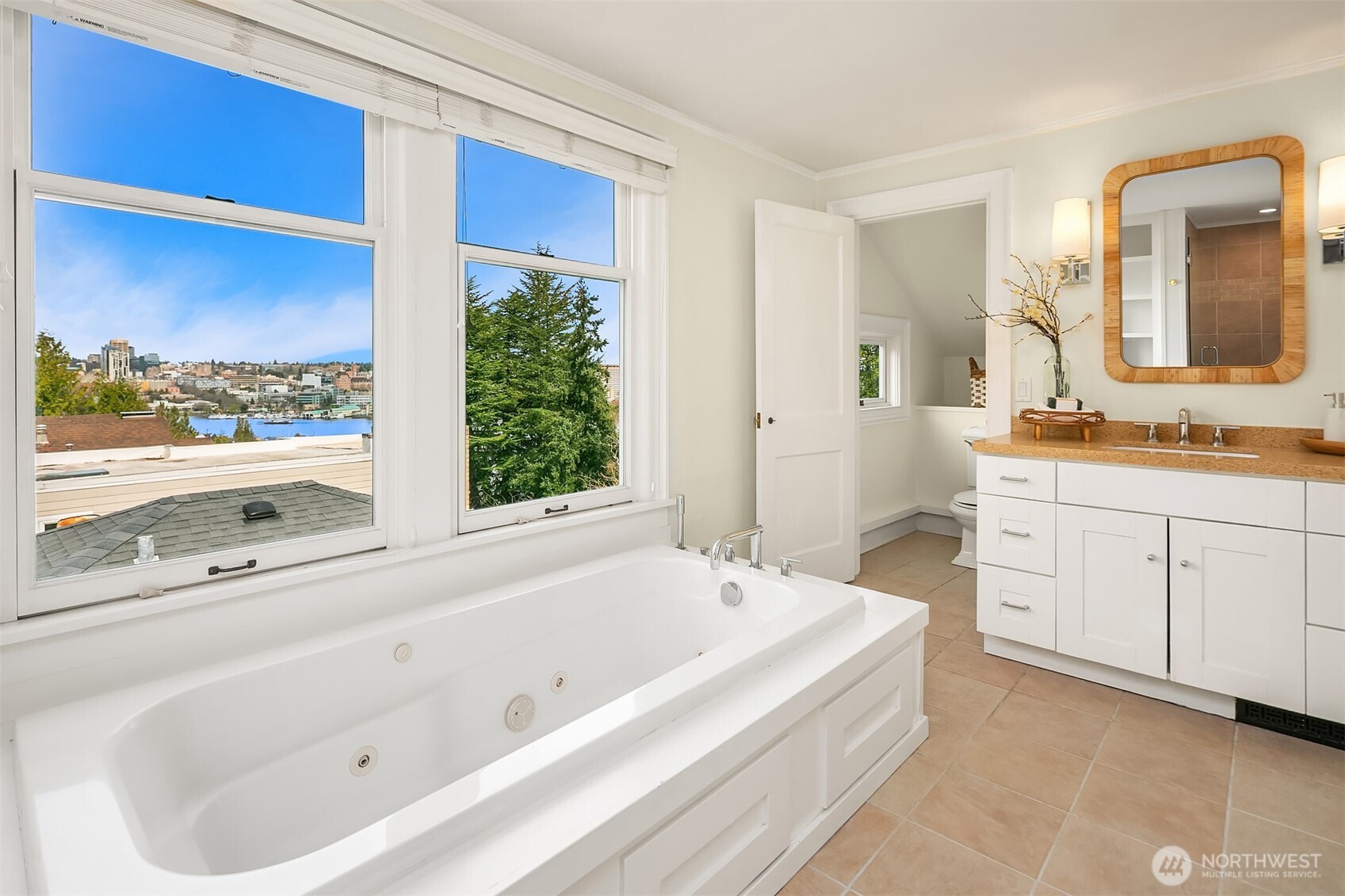 2407 11th Avenue E Seattle WA 98102