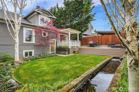 2407 11th Avenue E Seattle WA 98102