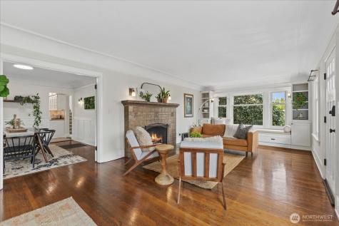 2407 11th Avenue E Seattle WA 98102