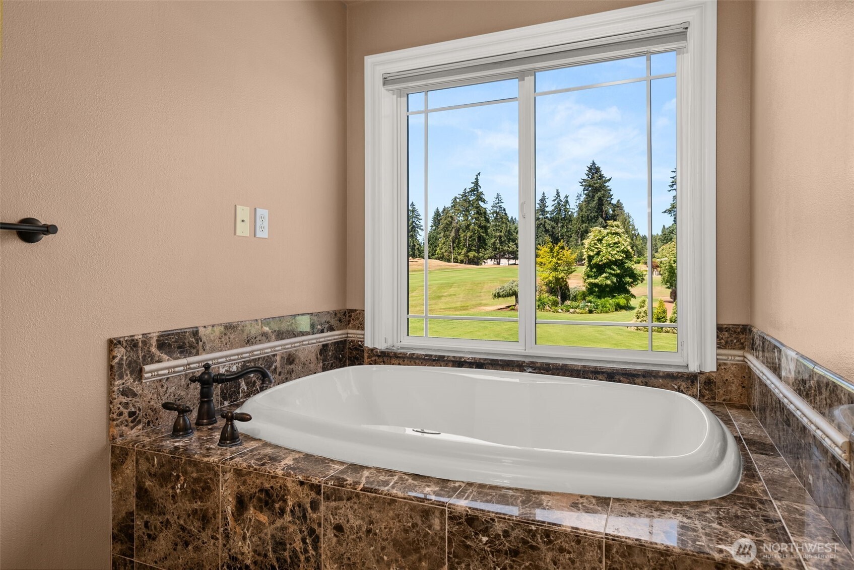2609 Country Club Court NW Olympia WA 98502