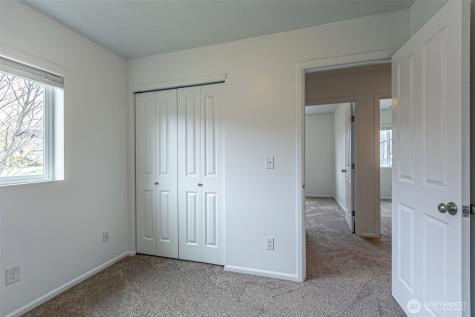 2156 66th Street SE Auburn WA 98092