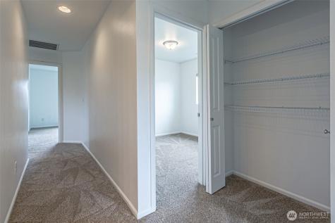 2156 66th Street SE Auburn WA 98092