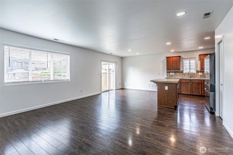 2156 66th Street SE Auburn WA 98092