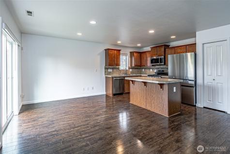 2156 66th Street SE Auburn WA 98092