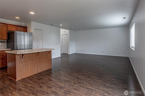 2156 66th Street SE Auburn WA 98092