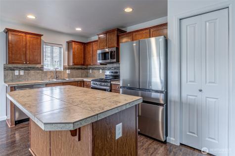 2156 66th Street SE Auburn WA 98092