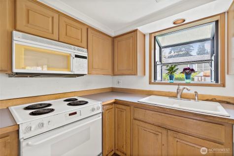 8403 S 120th Street Seattle WA 98178