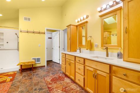 11801 Road K NE Moses Lake WA 98837