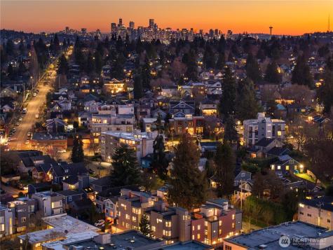 6546 Latona Avenue NE Seattle WA 98115