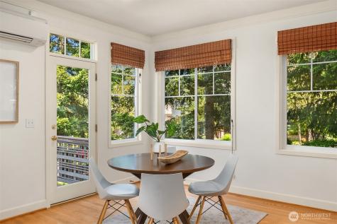 1578 NE Iris Street Issaquah WA 98029