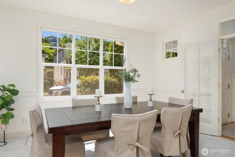 1578 NE Iris Street Issaquah WA 98029