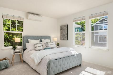 1578 NE Iris Street Issaquah WA 98029