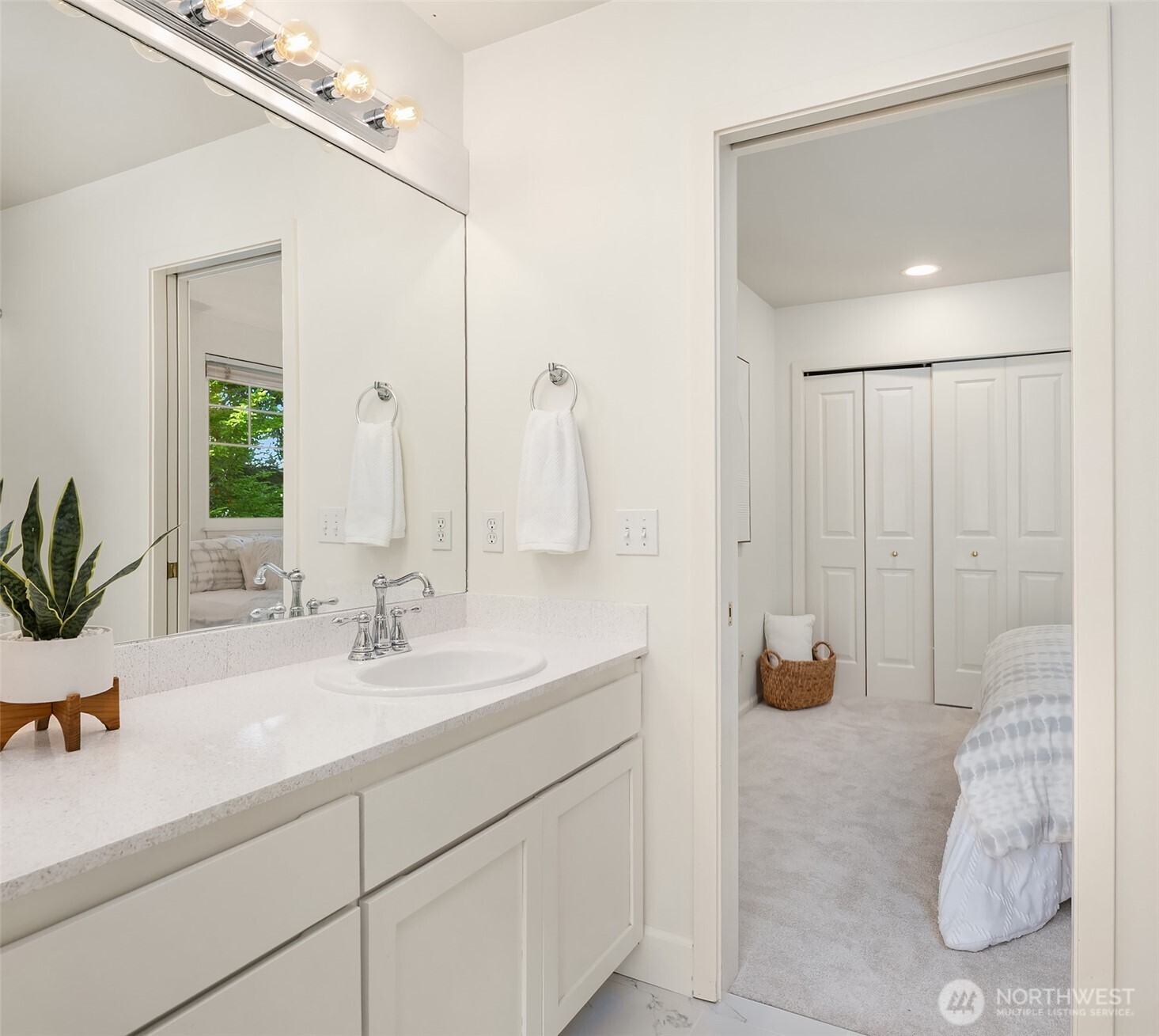 1578 NE Iris Street Issaquah WA 98029