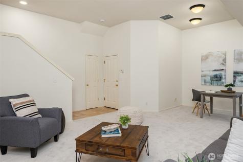 1578 NE Iris Street Issaquah WA 98029