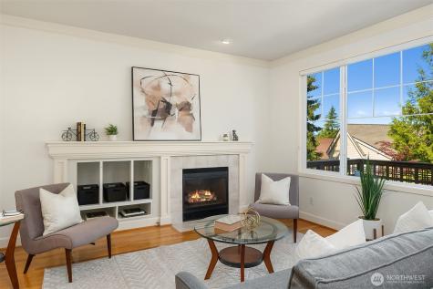 1578 NE Iris Street Issaquah WA 98029